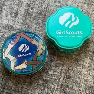 Girl Scouts Cookie Tin Set of 2 - Vintage - excellent condition